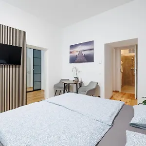 Grosszuegiges App. 2 Schlafzimmer Apartamento
