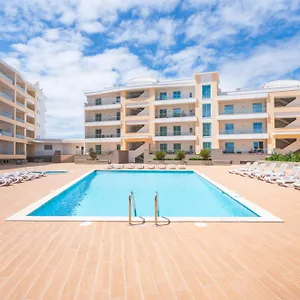 Marina View 4 With Pool By Homing Lagos